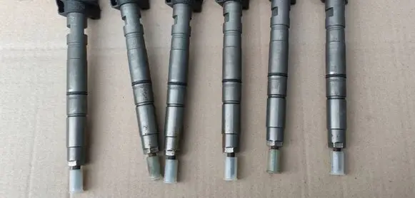 Audi A4 S4 B8 8K Fuel injector 059130277AJ
