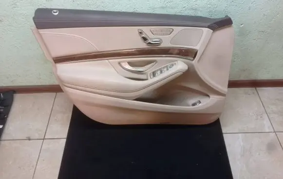 Mercedes-Benz S W222 Front door card panel trim A2227270190 1139960XXX 22T930NY