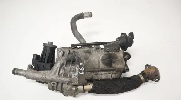 Land Rover Discovery 4 - LR4 EGR valve 9X2Q9U438CA