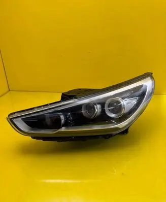 Hyundai i30 Headlight/headlamp 92101G4100