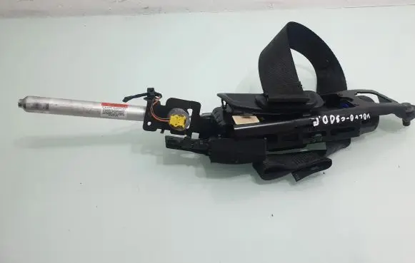 Volvo C30 Front seatbelt 31267313