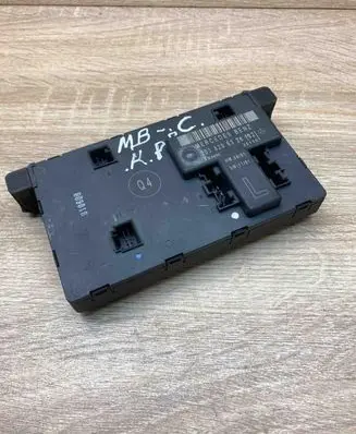 Mercedes-Benz C W203 Door control unit/module 2038206326