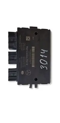 Mercedes-Benz E W212 Tow bar trailer control unit/module A2129001901 A2129020801 A2125451232