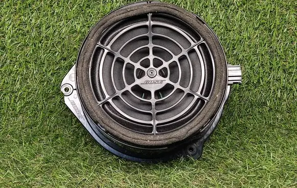 Audi Q7 4L Rear door speaker 4F0035415B