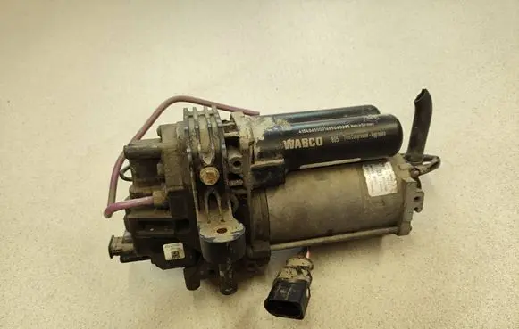 Tesla Model S Air suspension compressor/pump 26071716 44302030 01332