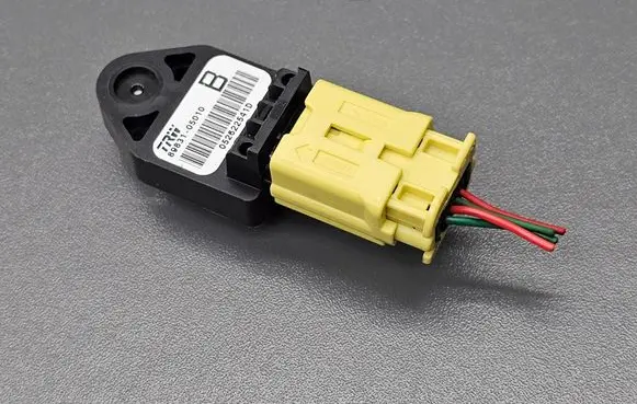 Toyota Corolla Verso E121 Airbag deployment crash/impact sensor 8983105010