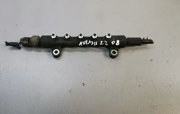 Toyota Avensis T250 Fuel main line pipe 