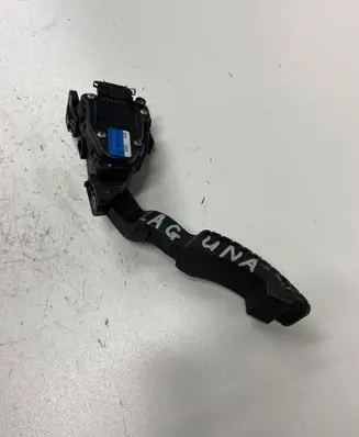 Renault Laguna II Accelerator throttle pedal 8200003392 6PV00811901