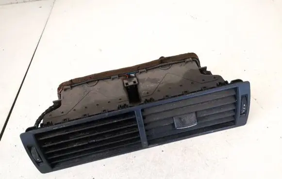 Dash center air vent grill