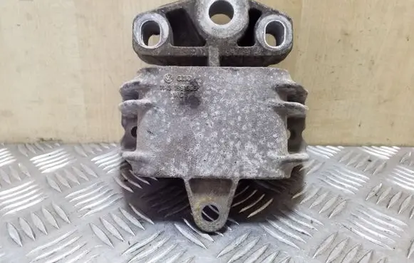 Seat Alhambra (Mk1) Gearbox mount 7M3199555