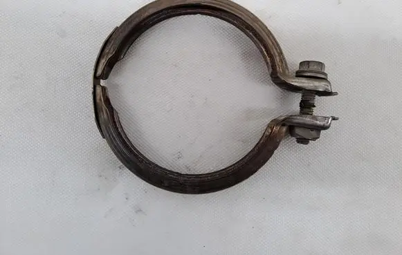 BMW 5 F10 F11 Muffler pipe connector clamp 7620508