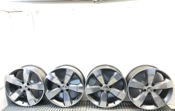 Jeep Grand Cherokee R17 alloy rim 1WQ09TRMAB