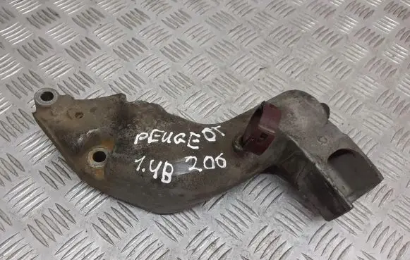 Peugeot 206 Engine mounting bracket 963499680