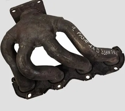 Volkswagen PASSAT B6 Exhaust manifold