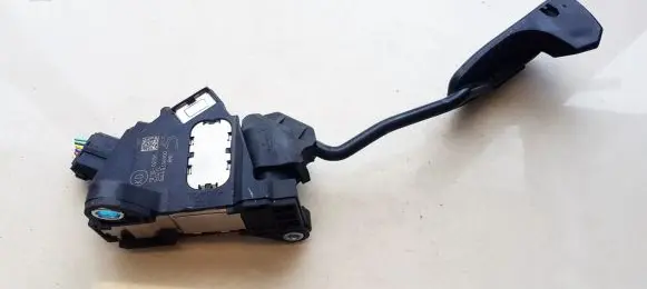 Toyota Avensis T270 Accelerator throttle pedal 7811002150 78110-02150