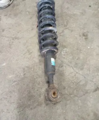 Toyota Land Cruiser (J200) Front shock absorber/damper 4851060180