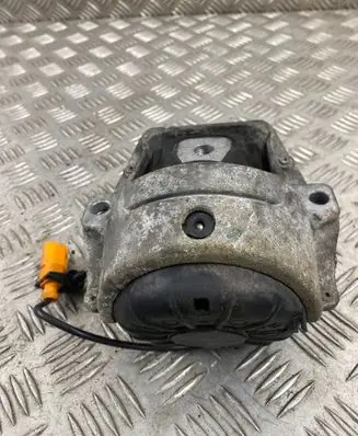 Audi A4 S4 B8 8K Engine mount bracket 8K0199381