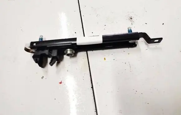 Opel Zafira B Seat belt adjustment rail 13166032