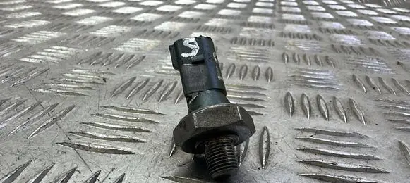 Skoda Rapid (NH) Oil pressure sensor 036919081C