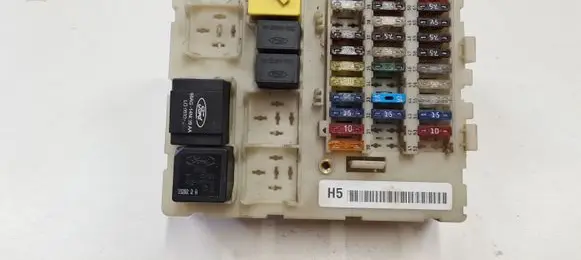 Ford Focus Fuse module 518761002 98AG14K150AF