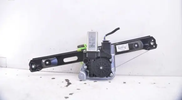BMW 1 E81 E87 Sliding door window regulator with motor 706779815 71001603
