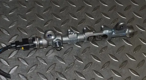 Alfa Romeo Giulietta Fuel main line pipe 55215208 0281006158