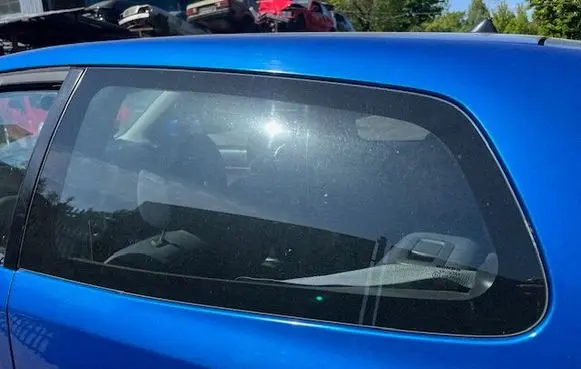 Honda Civic Rear side window