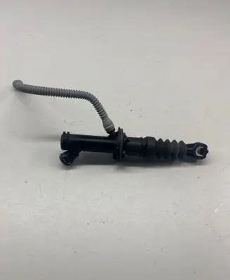 Renault Captur Clutch slave cylinder 306105773R JF300007