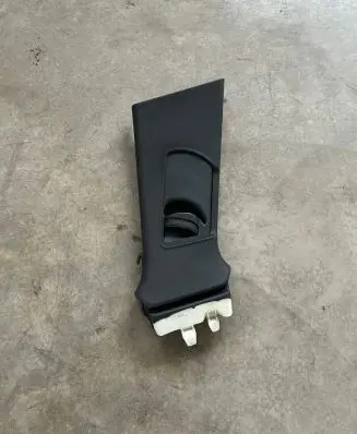 (B) pillar trim (top)