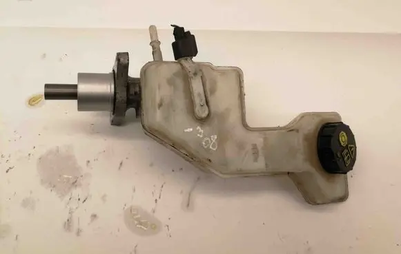 Mazda 3 I Master brake cylinder