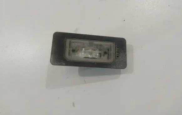 BMW 3 E90 E91 Number plate light 7193293