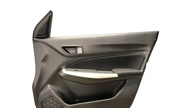 Suzuki Swift III Front door card panel trim 8371152RA