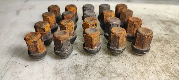 Subaru Legacy Nuts/bolts 