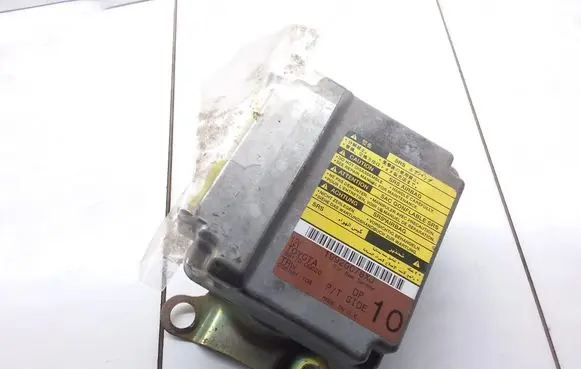 Toyota Yaris Airbag control unit/module 891700D020 205881104