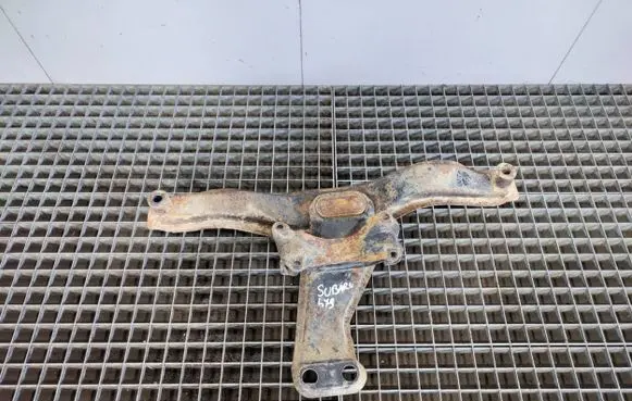 Subaru Forester SF Gearbox mounting bracket