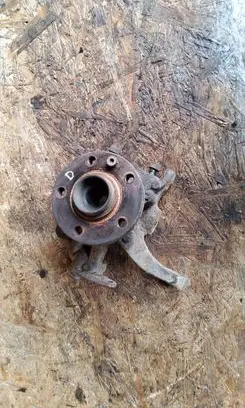Volkswagen Transporter - Caravelle T4 Front wheel hub spindle knuckle