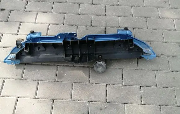 Toyota Yaris Top upper radiator support slam panel