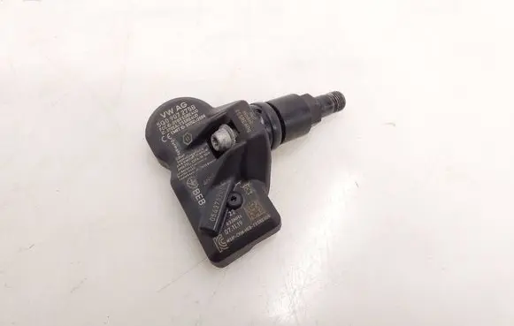Porsche Cayenne (9Y0 9Y3) Tire pressure sensor 5Q0907275B
