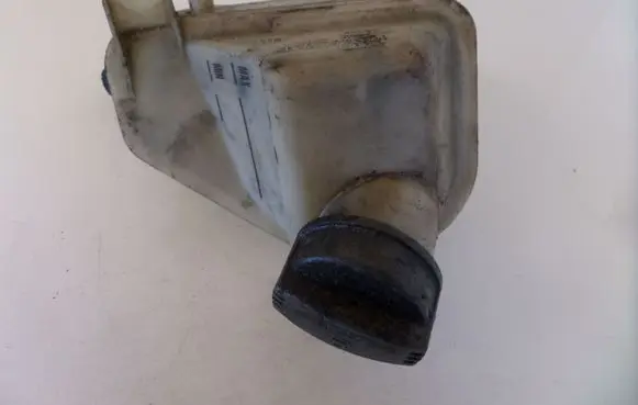 Audi A8 S8 D3 4E Power steering fluid tank/reservoir 4E0422373P