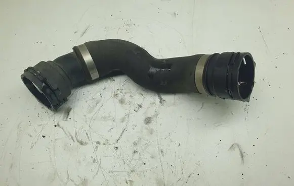 BMW 5 F10 F11 Engine coolant pipe/hose 8509273