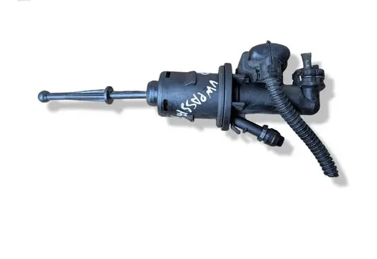 Volkswagen PASSAT B7 Clutch master cylinder 6284605103 3AA721388