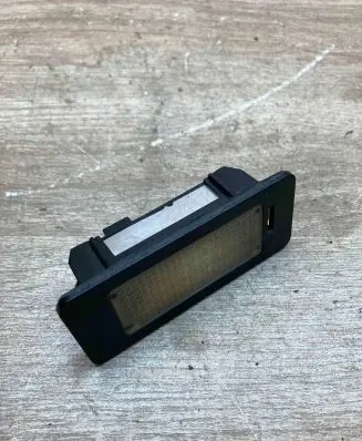 Audi Q5 SQ5 Number plate light