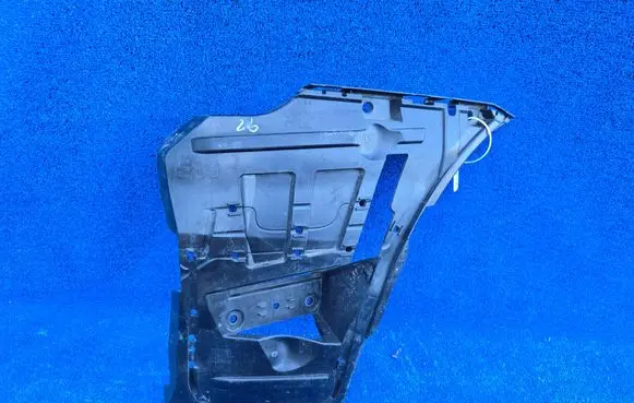 BMW Z4 E89 Rear bumper mounting bracket 7192044