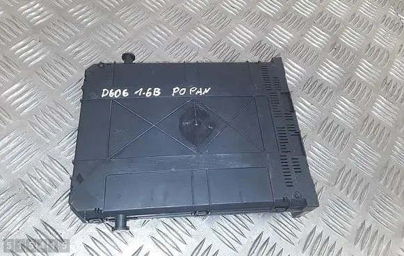 Citroen DS3 Fuse module 9664983380