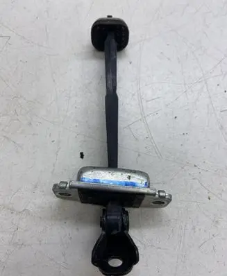 Opel Antara Front door check strap stopper