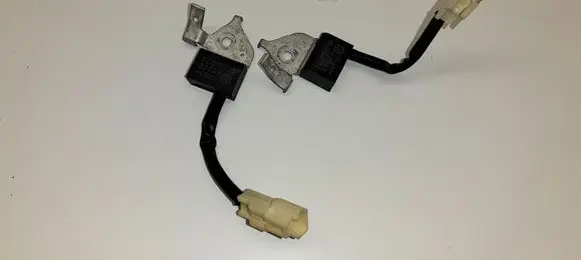 Toyota Avensis T250 Sensor 9008088002