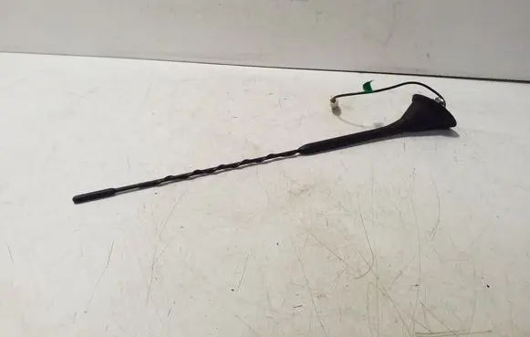 Fiat 500L Radio antenna 