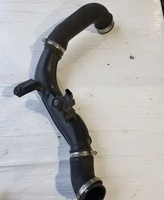 Intercooler hose/pipe