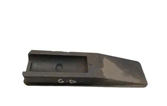 Audi A6 S6 C6 4F Jacking socket point 
