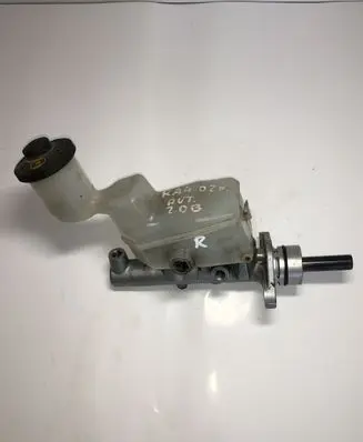 Toyota RAV 4 (XA20) Master brake cylinder 13231110070
